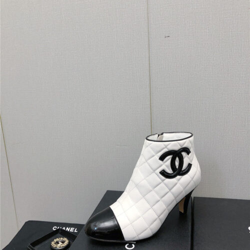 High Quality Luxury Chanel C Standard Round Toe Chunky Heel Ankle Boots product detail