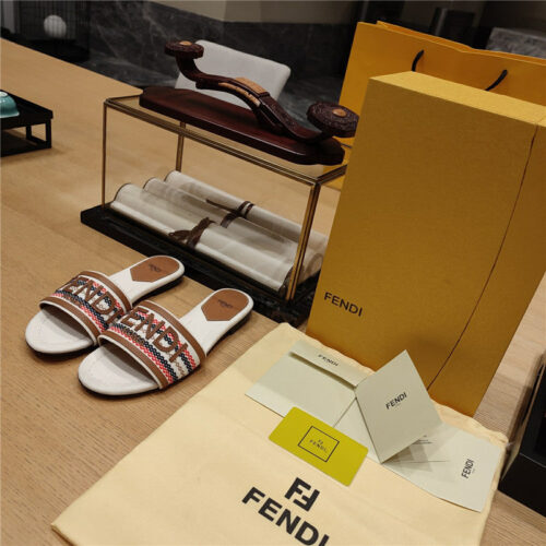 High Quality Luxury Fendi Haute Couture Flat Sandals product detail