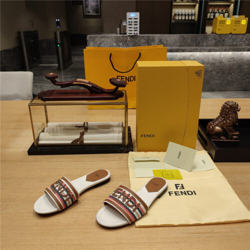 High Quality Luxury Fendi Haute Couture Flat Sandals