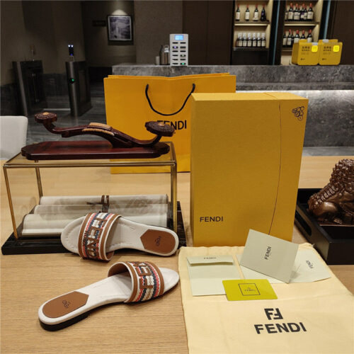 High Quality Luxury Fendi Haute Couture Flat Sandals product detail