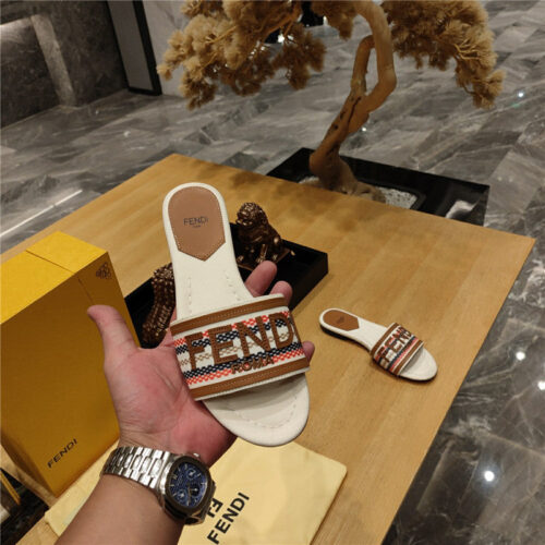 High Quality Luxury Fendi Haute Couture Flat Sandals product detail