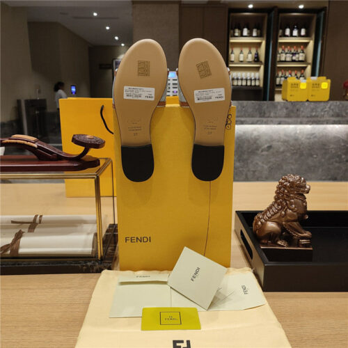 High Quality Luxury Fendi Haute Couture Flat Sandals – Style 35379 product detail