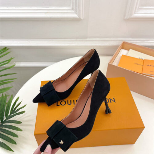 High Quality Luxury Louis Vuitton Bowknot Pointed Shoes – Style 30691 product detail
