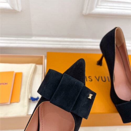 High Quality Luxury Louis Vuitton Bowknot Pointed Shoes – Style 30691 product detail