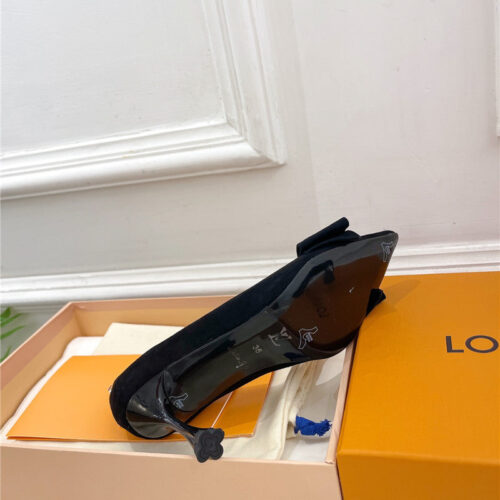 High Quality Luxury Louis Vuitton Bowknot Pointed Shoes – Style 30691 product detail