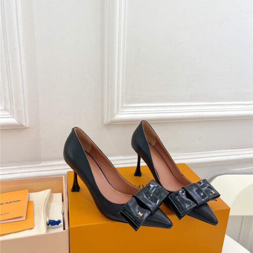 High Quality Luxury Louis Vuitton Bowknot Pointed Shoes – Style 77571 alternate view