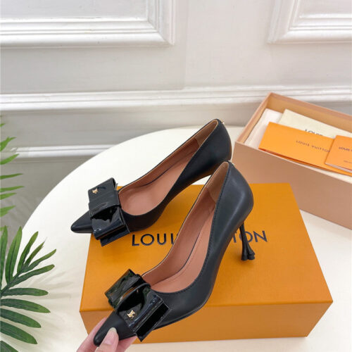 High Quality Luxury Louis Vuitton Bowknot Pointed Shoes – Style 77571 product detail