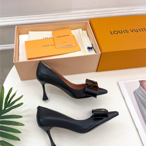 High Quality Luxury Louis Vuitton Bowknot Pointed Shoes – Style 77571 product detail