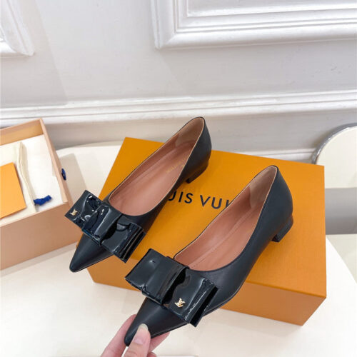 High Quality Luxury Louis Vuitton Bowknot Pointed Shoes – Style 29539 product detail