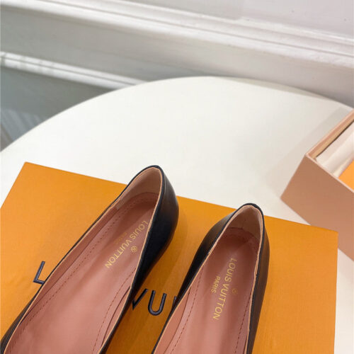 High Quality Luxury Louis Vuitton Bowknot Pointed Shoes – Style 29539 product detail
