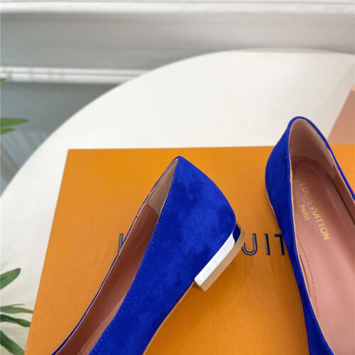High Quality Luxury Louis Vuitton Bowknot Pointed Shoes – Style 15971 product detail