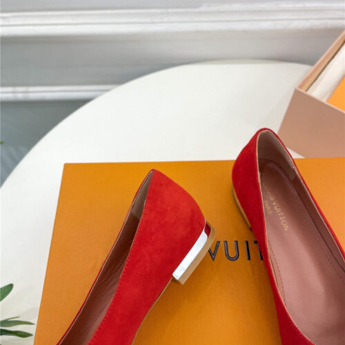 High Quality Luxury Louis Vuitton Bowknot Pointed Shoes – Style 38563 product detail