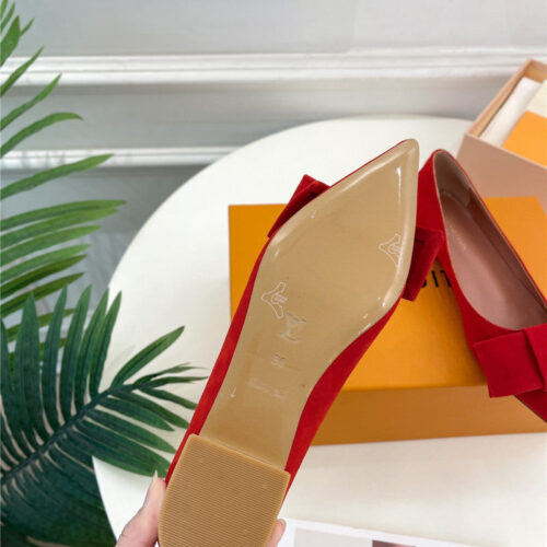 High Quality Luxury Louis Vuitton Bowknot Pointed Shoes – Style 38563 product detail