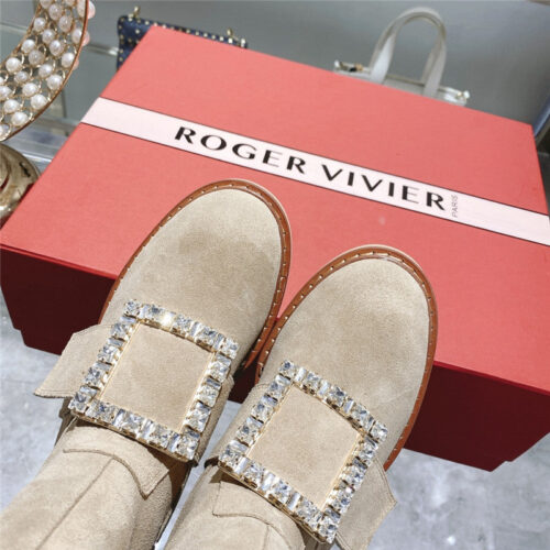 High Quality Luxury Roger Vivier New Mid Calf Boots – Style 09940 product detail