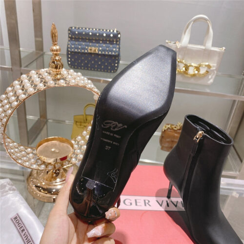 High Quality Luxury Roger Vivier Autumn And Winter New Womens Boots product detail
