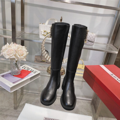 High Quality Luxury Roger Vivier Classic Buckle Boots alternate view