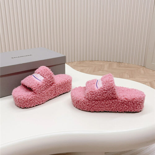 High Quality Luxury Balenciaga Platform Fur Sliders – Style 77763 product detail