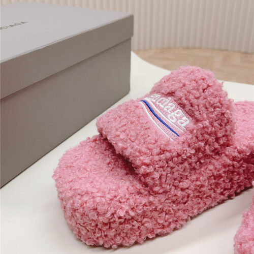 High Quality Luxury Balenciaga Platform Fur Sliders – Style 77763 product detail