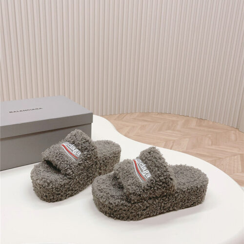 High Quality Luxury Balenciaga Platform Fur Sliders – Style 72675 product detail
