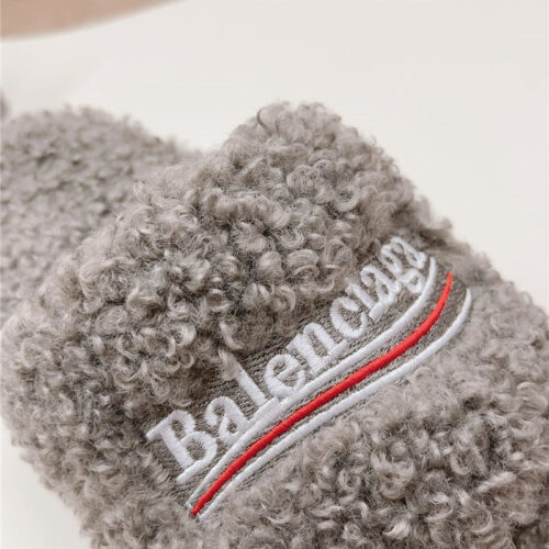 High Quality Luxury Balenciaga Platform Fur Sliders – Style 72675 product detail