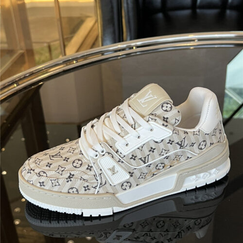 High Quality Luxury Louis Vuitton Time Out Sneakers product detail