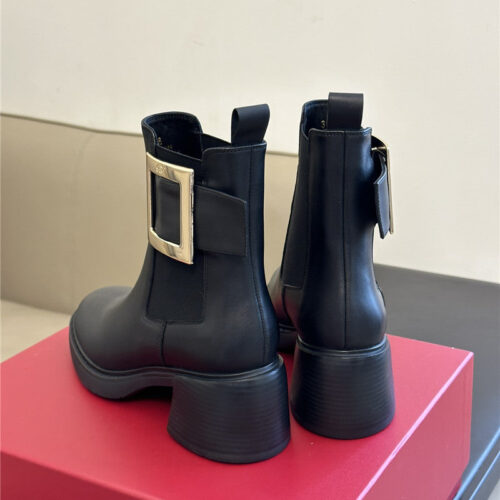 High Quality Luxury Roger Vivier Square Buckle Chunky Heel Chelsea Boots – Style 26772 product detail