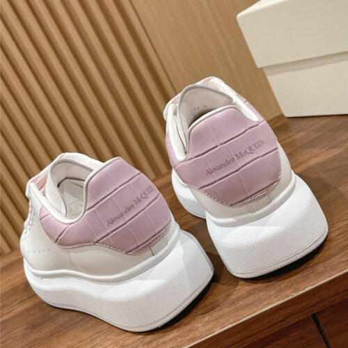 High Quality Luxury Alexander McQueen Classic All-Match Small White Shoes – Style 05603 product detail