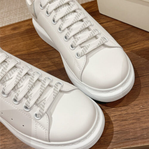 High Quality Luxury Alexander McQueen Classic All-Match Small White Shoes – Style 38371 product detail