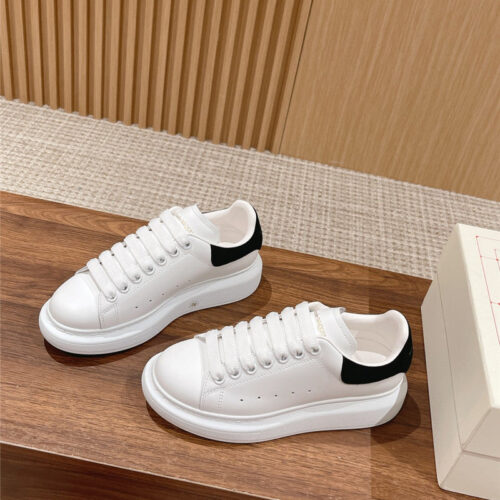High Quality Luxury Alexander McQueen Classic All-Match Small White Shoes – Style 71139