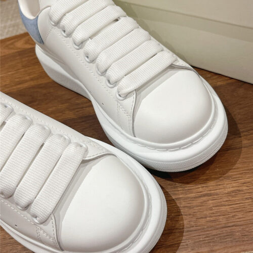 High Quality Luxury Alexander McQueen Classic All-Match Small White Shoes – Style 03907 product detail
