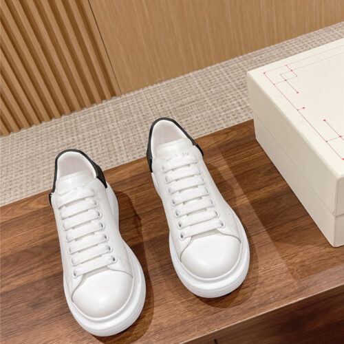 High Quality Luxury Alexander McQueen Classic All-Match Small White Shoes – Style 00515 alternate view