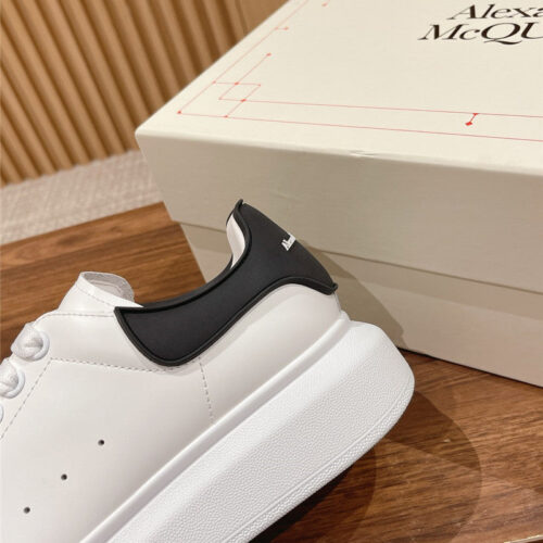 High Quality Luxury Alexander McQueen Classic All-Match Small White Shoes – Style 00515 product detail