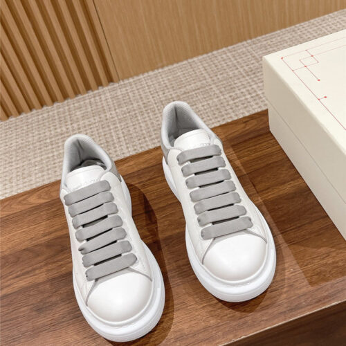 High Quality Luxury Alexander McQueen Classic All-Match Small White Shoes – Style 97123 alternate view