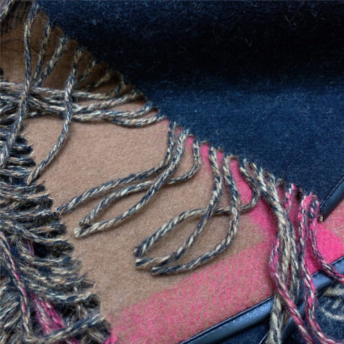 High Quality Luxury Burberry Equestrian Cape product detail