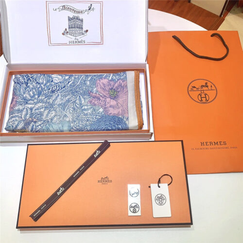 High Quality Luxury Hermes New “Back To Nature” Blue Silk Scarf product detail