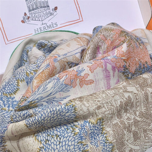 High Quality Luxury Hermes New “Back To Nature” Beige Silk Scarf product detail