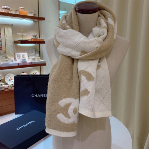 High Quality Luxury Chanel Size 5 Wool Scarf – Style 25141 alternate view