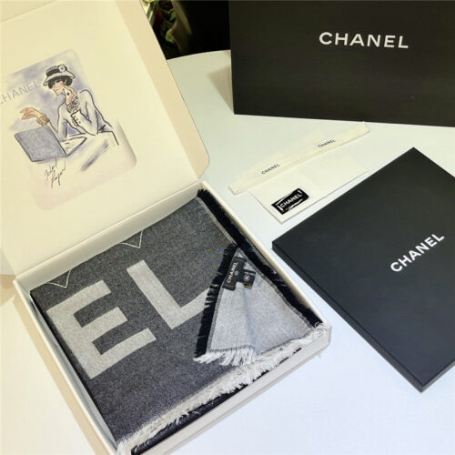 High Quality Luxury Chanel Diamond Double C Large Letters product detail