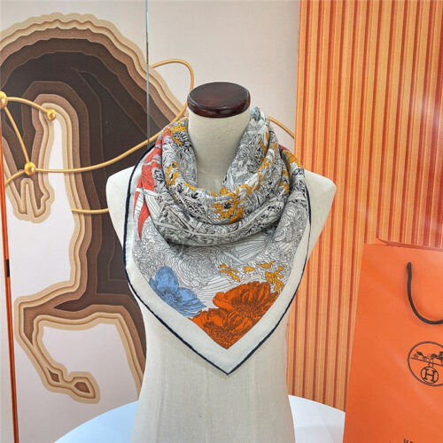 High Quality Luxury Hermes “Return To Nature” 140 Cm Shawl – Style 26297 alternate view