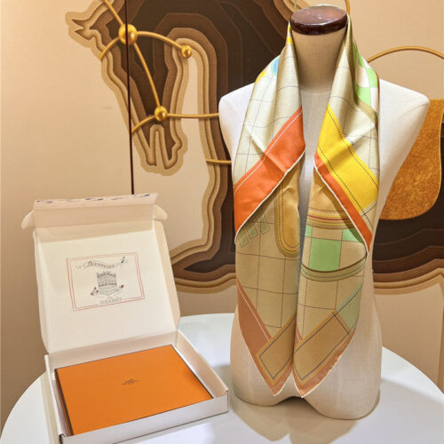 High Quality Luxury Hermes “Saddle Pad” 90Cm Reversible Square Scarf – Style 26308 product detail