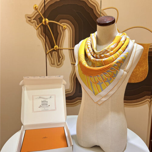 High Quality Luxury Hermes 90Cm Reversible Square Towel – Style 26182