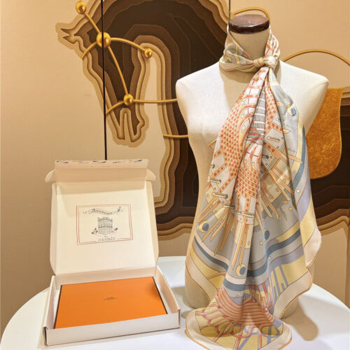 High Quality Luxury Hermes 90Cm Reversible Square Towel – Style 26182 product detail