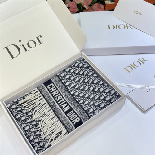 High Quality Luxury Dior Cashmere Printed Scarf – Style 25312 product detail