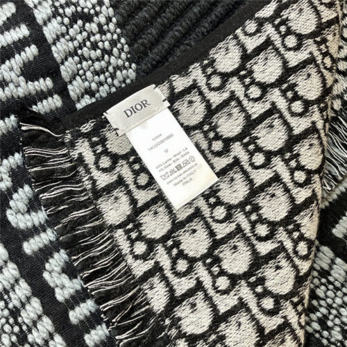 High Quality Luxury Dior Preppy Style Reversible Scarf product detail