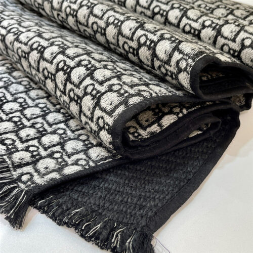 High Quality Luxury Dior Preppy Style Reversible Scarf product detail
