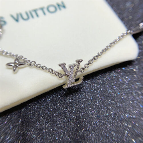 High Quality Luxury Louis Vuitton Green Half Diamond Bracelet – Style 51133 product detail