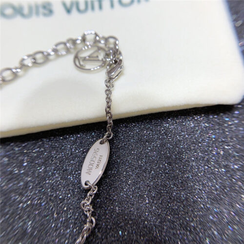 High Quality Luxury Louis Vuitton Green Half Diamond Bracelet – Style 51133 product detail
