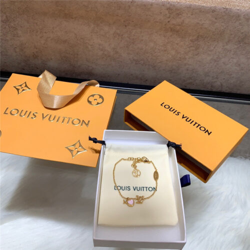 High Quality Luxury Louis Vuitton Tassel Enamel Love Bracelet product detail