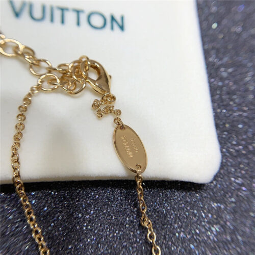 High Quality Luxury Louis Vuitton Tassel Enamel Love Bracelet product detail