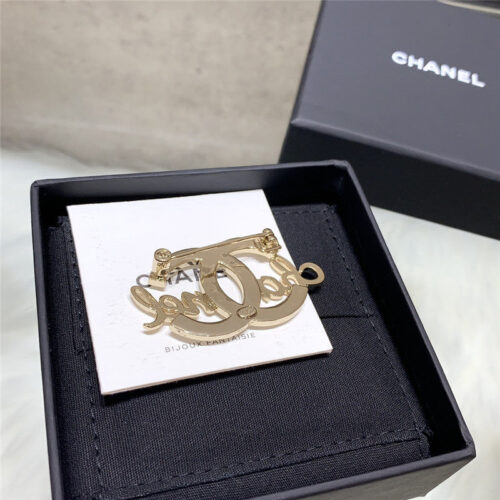 High Quality Luxury Chanel Double C Letter Brooch product detail